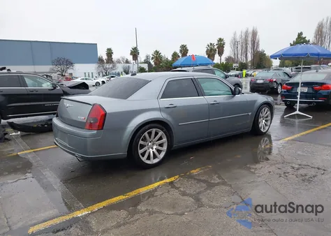 2006 Chrysler 300C Srt8 z USA, uszkodzony, nr VIN 2C3LA73W56H149418